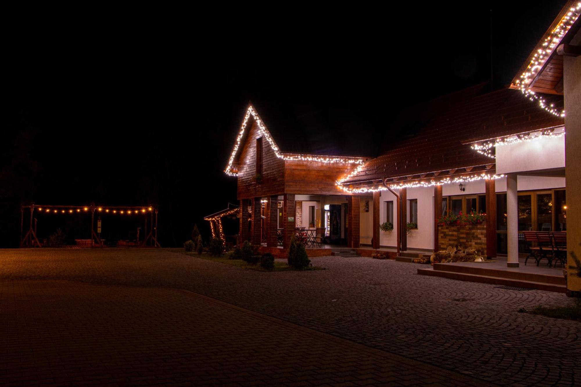 Patakmenti Panzio Spa Корунд Екстериор снимка