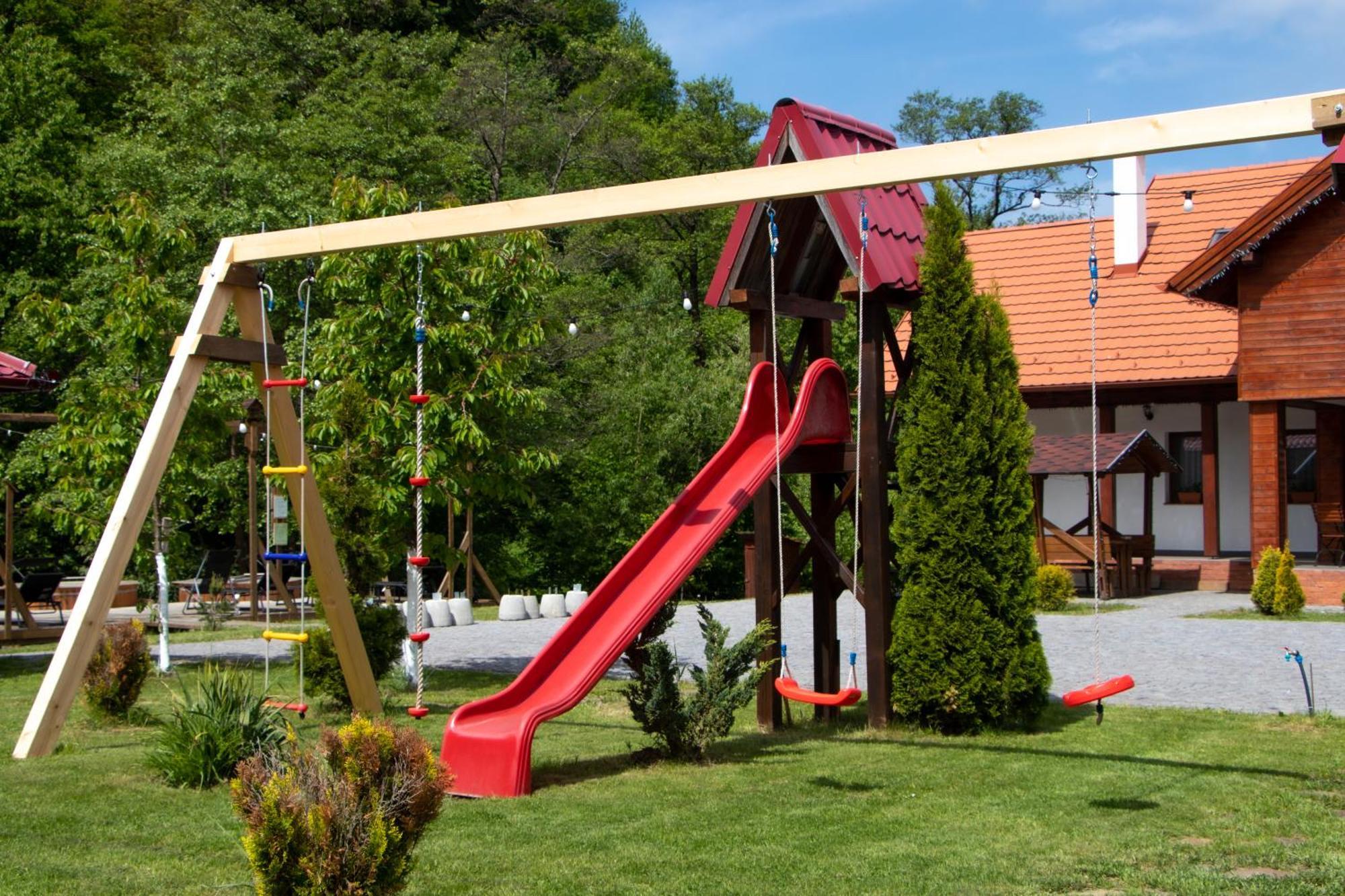 Patakmenti Panzio Spa Корунд Екстериор снимка